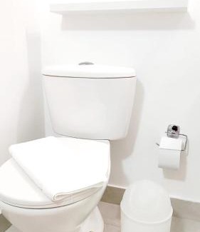 Usaquen House | VENECIA SUITE BOG Habitación sencilla con baño privado Unicentro norte