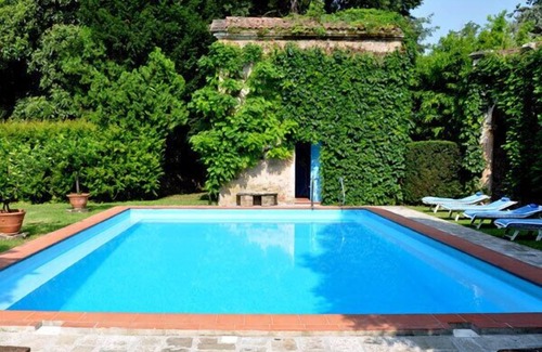 Este House | Venetian Villa fully staffed with private pool, tennis court in 3 hectar garden