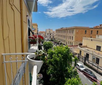 Torre del Greco Apartment | Veneto White Suite