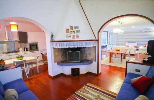 Casier Villa | VENICE 20min VILLA POOL AIR C. Wi-Fi PARK SAUNA on 1 Floor