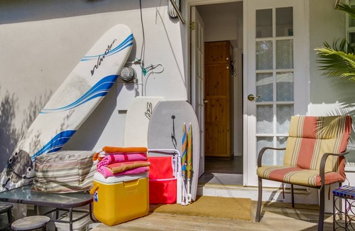 Venice House | Venice 2bedroom front house - Best In Comfort, Location And Price