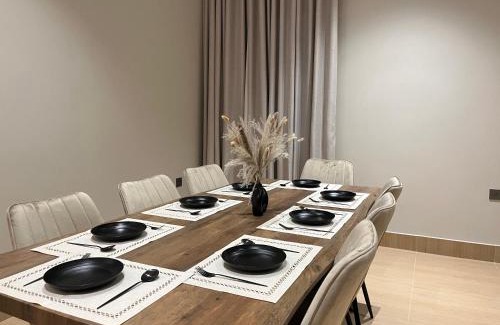Al Khobar Apartment | Vera 1 Apartment شقه أنيقه بالخبر بثلاث غرف نوم وصاله تتسع ل 6 اشخاص