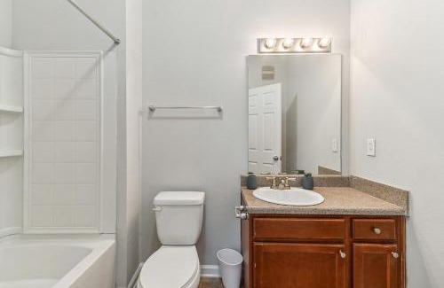Valley Apartment | Verandas 1723 I Corporate Bd Apt I Pool I Gym