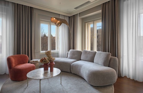 Belvaros - Lipotvaros Hotel | Verno House Budapest, Vignette Collection by IHG