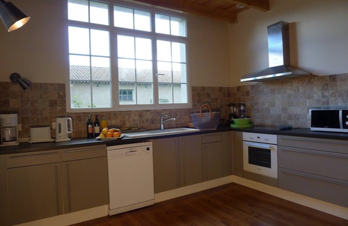 Verzeille Cottage | Very beautiful countryside, close to town, table tennis, table soccer, ponies, swimming pool in the village.