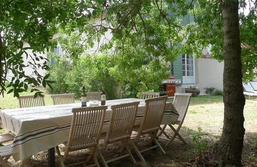 Verzeille Cottage | Very beautiful countryside, close to town, table tennis, table soccer, ponies, swimming pool in the village.