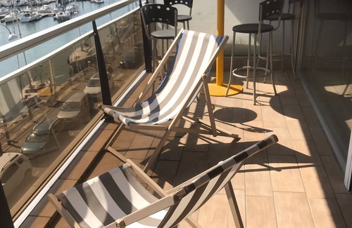 Binic Apartment | VERY BEAUTIFUL VIEW OF THE PORT, THE SEA FROM THE CLEAR APARTMENT AND FROM THE BALCONY.