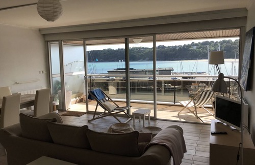Binic Apartment | VERY BEAUTIFUL VIEW OF THE PORT, THE SEA FROM THE CLEAR APARTMENT AND FROM THE BALCONY.