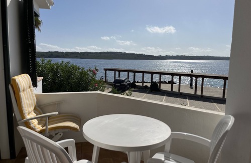 Fornells Apartment | Very front line stunning sea views near the beach