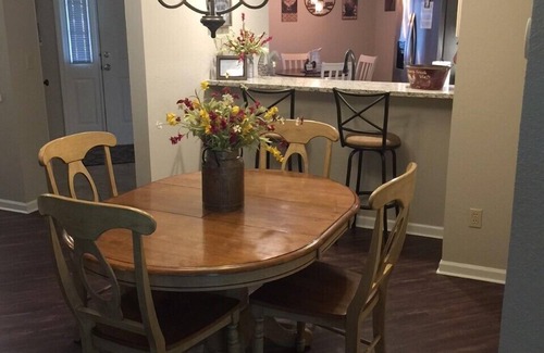 Table Rock Condo | Very Nice 2-Bed, 2-Bath Condo, Just Steps Off the No. 1 Green in Pointe Royale