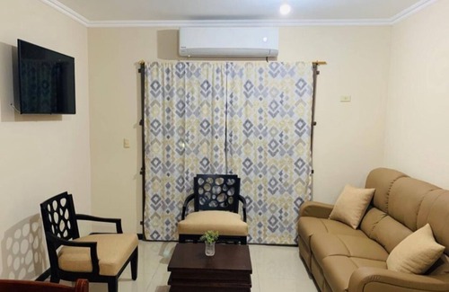 Samborondon Apartment | Very nice apartment close to airport. Safe with gated community