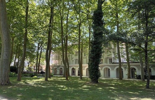 Eugenie-les-Bains Apartment | Very nice T2 ground floor with bay window in a quiet area not overlooked