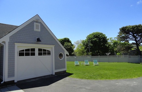 Harwich Port House | Very Short Walk to the beach and town! Top location in Harwich Port!