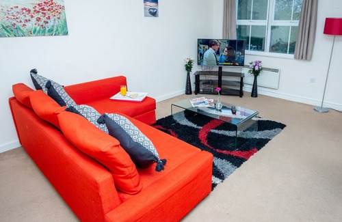Fenny Stratford Apartment | Very stylish and spacious apartment!