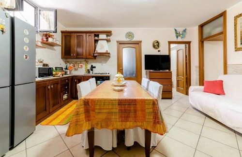 San Giorgio a Cremano House | Vesuvium garden b&b
