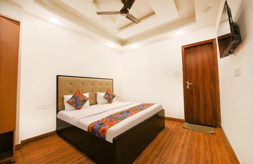 Delhi Hotel | Via Santosh Residency