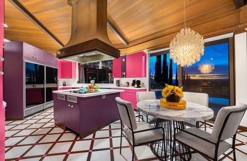 Encino Villa | Via Vallarta - An Architecturally Significant California Modern Home