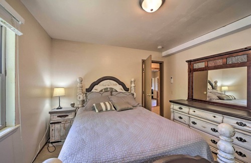 Vian Cabin | Vian Getaway w/ Lake Tenkiller Views & Deck!