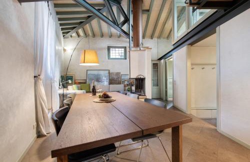 Iseo Apartment | Viasambuco
