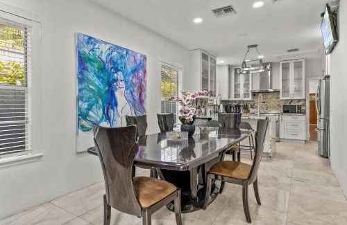 Grandview Heights House | Vibrant Oasis W Heated Pool 3 Units N Downtown