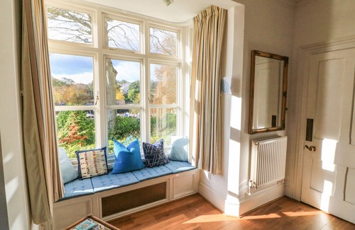 Kingsbridge House | VICTORIA LODGE, pet friendly, with a garden in Kingsbridge