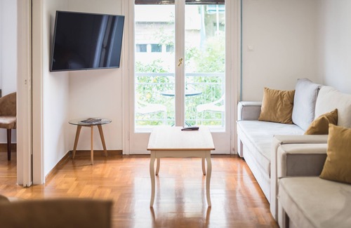 Platia Viktorias House | Victoria Queens Suites apartments