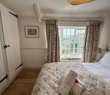 Nantgarw House | Victorian 3 Bed Cottage in Sought After Pentyrch