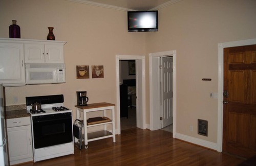 Sherman Heights Condo | Victorian Unit with Loft - Minutes. to DT, Conv Center, Balboa Park, Beach, Zoo