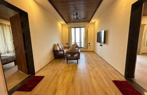 Mahabaleshwar Villa | VIDHI VILLA -Besides Valley View 360 with Luxurious Swimming pool & AC