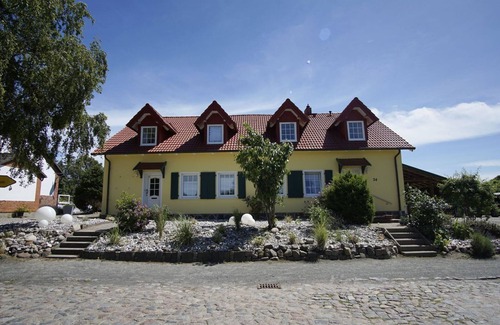 Neddesitz Apartment | Viel Natur und Idyllische Umgebung - Ferienhaus Honigtopf Fewo Bernstein - Ferienhaus Honigtopf