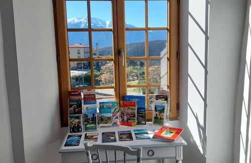 Molitg-les-Bains Apartment | Vieux Chateau Le Casteil, 2 bedroom apartment in a 15th century castle fort.