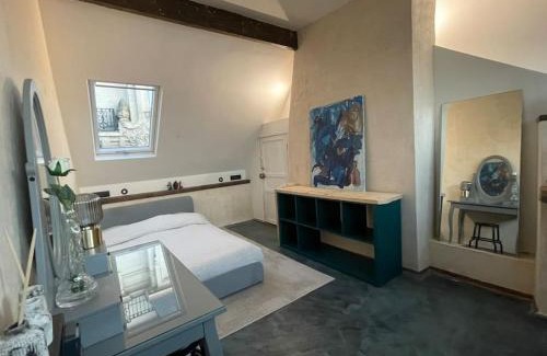 Quartier des Invalides Apartment | View Eiffel Tower
