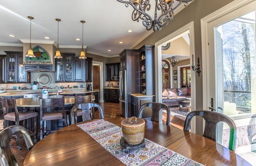 Boone House | View House - Stunning Views of Mountains and Yadkin River, huge deck, wood burning fireplace