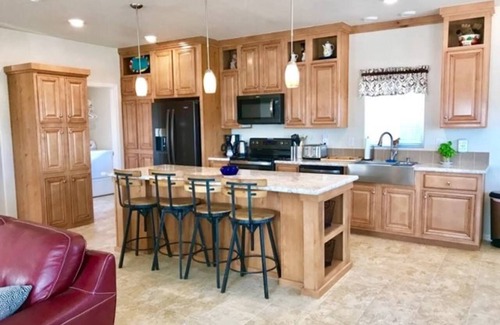 Page House | VIEW🏜Two homes side by side🐶Pet friendly🚤boat parking~near Antelope/Horseshoe