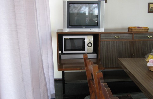 Peninsula Apartment | VIEW WONDERFUL beach-shops