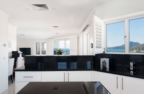 Shoal Bay Apartment | Views More Views Sub Penthouse at The Breakwater in Shoal Bay