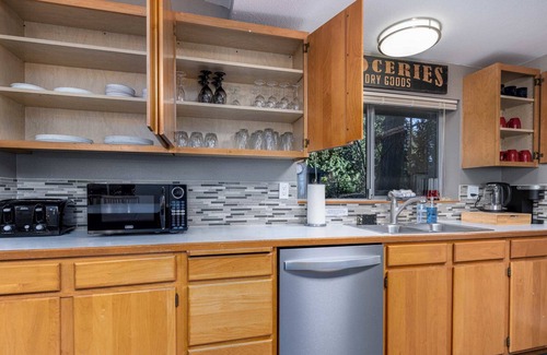 Lilliwaup Cabin | Views of Triton Cove w Private Beach! Pet Friendly