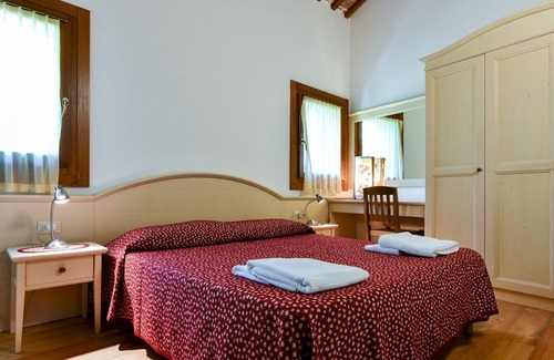 Longare Apartment | Vigneti apartment with two bedrooms and one bathroom on the second floor (apartment 5)