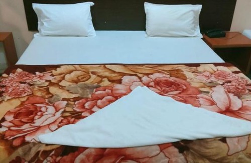 Badami Hotel | Vikas Residency