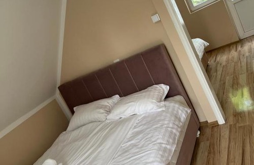 Banatski Karlovac House | Vikendica Devojacki Bunar F&N Gila