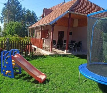 Pirot House | Vikendica i apartman HS
