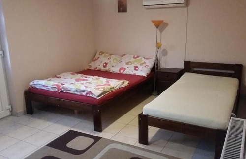 Sostogyogyfurdo House | Viktória Apartman