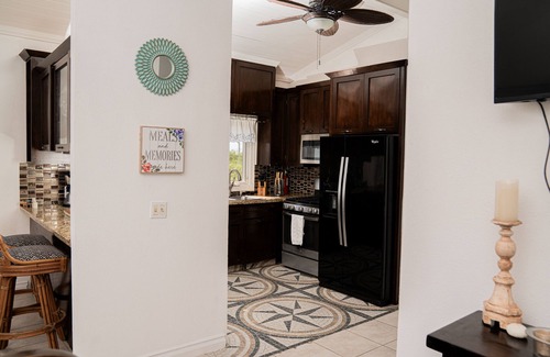 Discovery Bay Apartment | Villa Serenity- (Tranquility Suite)