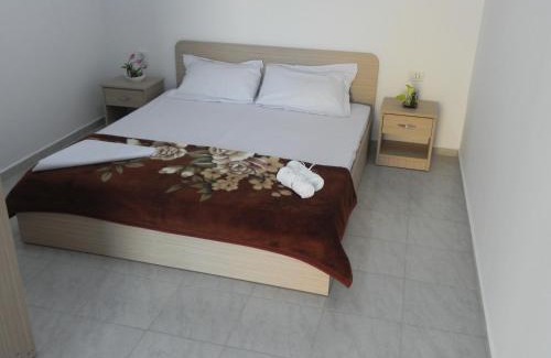 Costinesti House | VILA APROAPE DE MARE/LA CASTEL