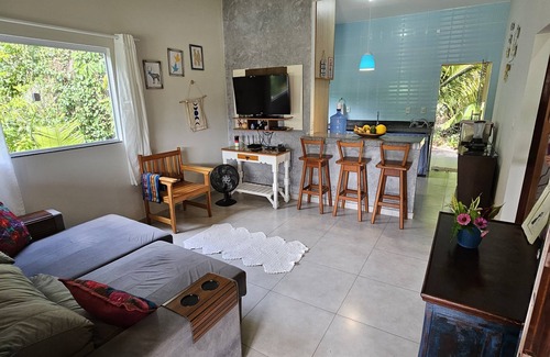 Prado House | Vila Axé Casa Amarela Guaratiba Prado/ba 2qts,ar,piscina,50m da Praia. 8 Pessoas