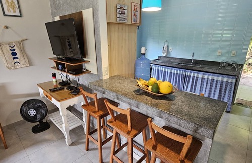 Prado House | Vila Axé Casa Amarela Guaratiba Prado/ba 2qts,ar,piscina,50m da Praia. 8 Pessoas