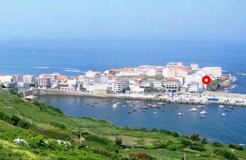 Laracha Apartment | Vila Mariña. Casa marinera con terraza sobre el mar en Caión