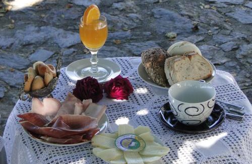 Santa Maria da Devesa House | Vila Maria