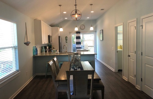 Vilano Beach House | Vilano Beach-Healing Sol-4 Kayaks-Fire Pit-Tandem Bicycle-Steps to Intracoastal!