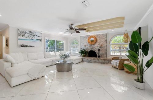 Vilano Beach House | Vilano Paradise- Resort-style Pool Walk to Beach